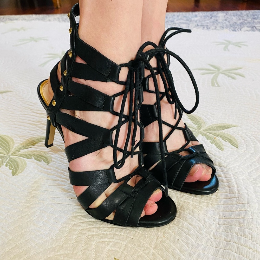 Jessica Simpson heels